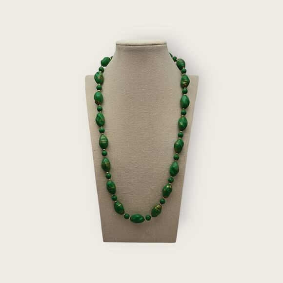 Green Marbled Beaded Necklace – Faux Malachite Vintage Jewerlry - Picture 3 of 7